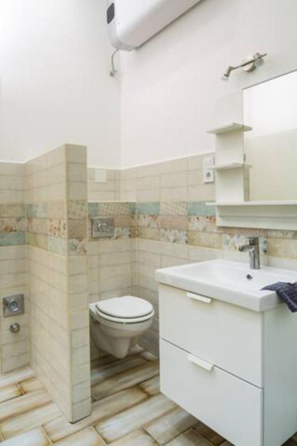 Hi-Bp Design Home Apartments In The Heart Of Budapeste Exterior foto