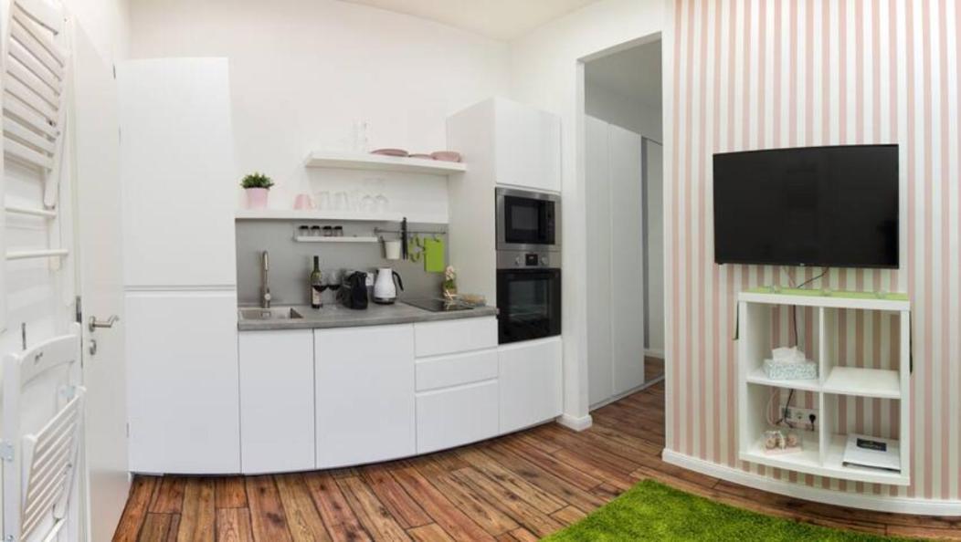 Hi-Bp Design Home Apartments In The Heart Of Budapeste Exterior foto