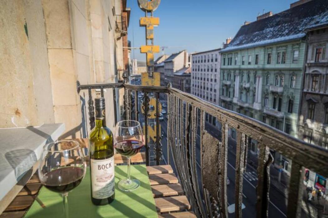 Hi-Bp Design Home Apartments In The Heart Of Budapeste Exterior foto