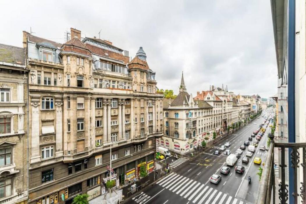 Hi-Bp Design Home Apartments In The Heart Of Budapeste Exterior foto