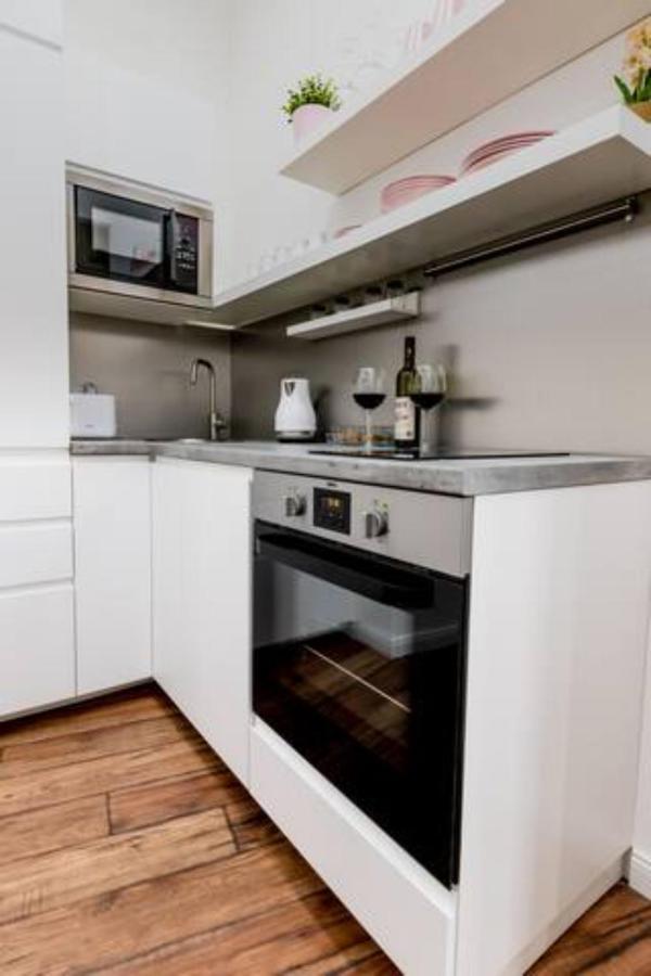 Hi-Bp Design Home Apartments In The Heart Of Budapeste Exterior foto