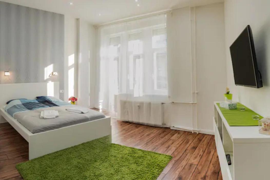 Hi-Bp Design Home Apartments In The Heart Of Budapeste Exterior foto